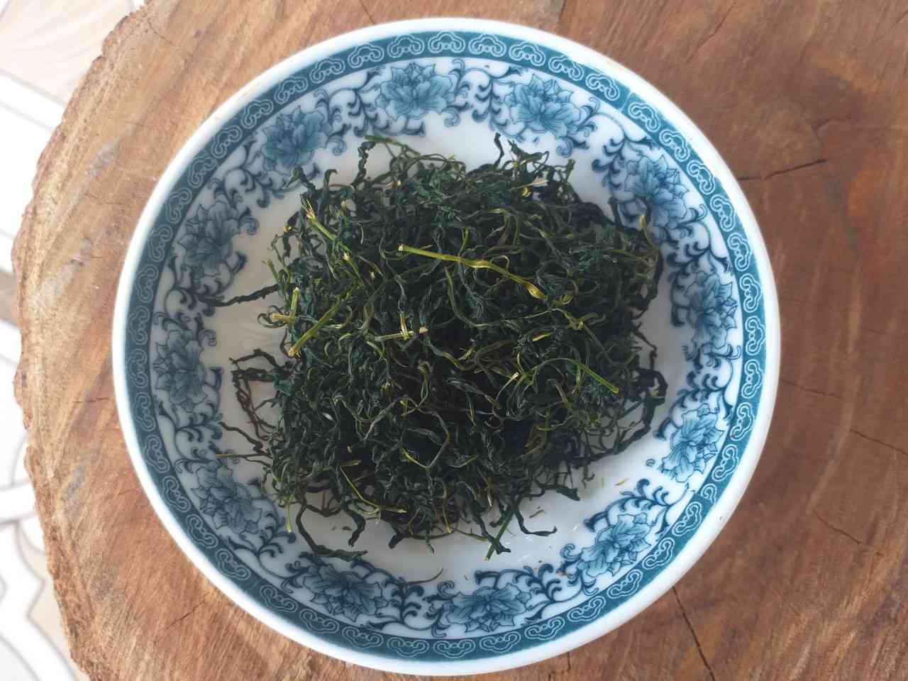 Trà đàn hương cách sao trà lá đàn hương