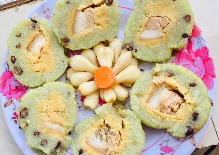 Củ kiệu - bánh tét