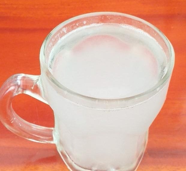 Nước chiết - dịch mật từ cuống hoa thốt nốt (đã nấu sôi)