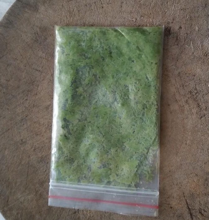 Lá ổi non đã giã nát có tác dụng gì