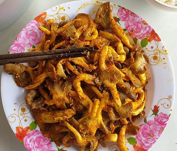 Nấm bào ngư xào sả ớt