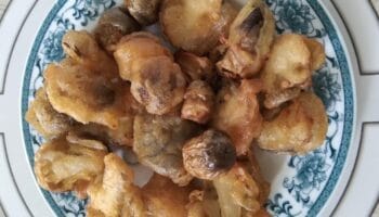 Cách làm nấm rơm chiên và nấm rơm luộc sả cực ngon