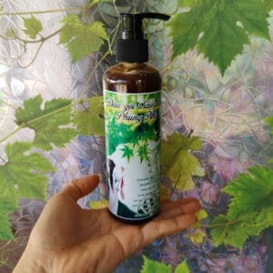 (Tự làm, thấy em giỏi chưa, hihi) Dầu gội thảo dược, chai 250 ml