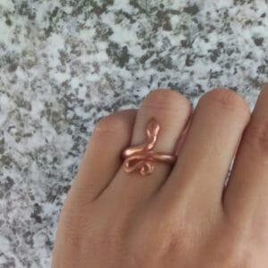 Nhẫn rắn thánh hiến